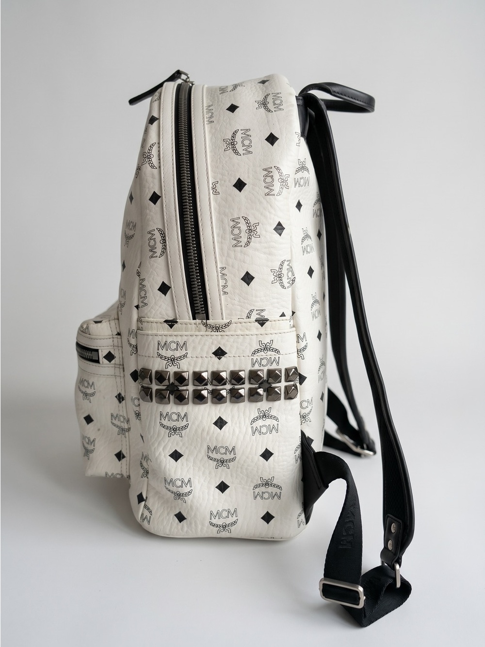 Authentic MCM Stark Backpack White Blue Visetos Size Medium Side Studs Unisex - Picture 4 of 14